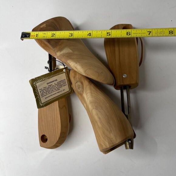 Rochester Shoe Tree Co. Shoe Keepers Cedar Adjustable Width #4 Shoe Trees - Picture 10 of 11